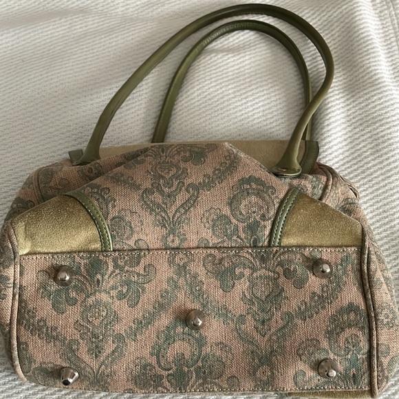 [My Flat in London] UPDATE:Tapestry handbag with rhinestone crown and bag charms - Picture 4 of 9